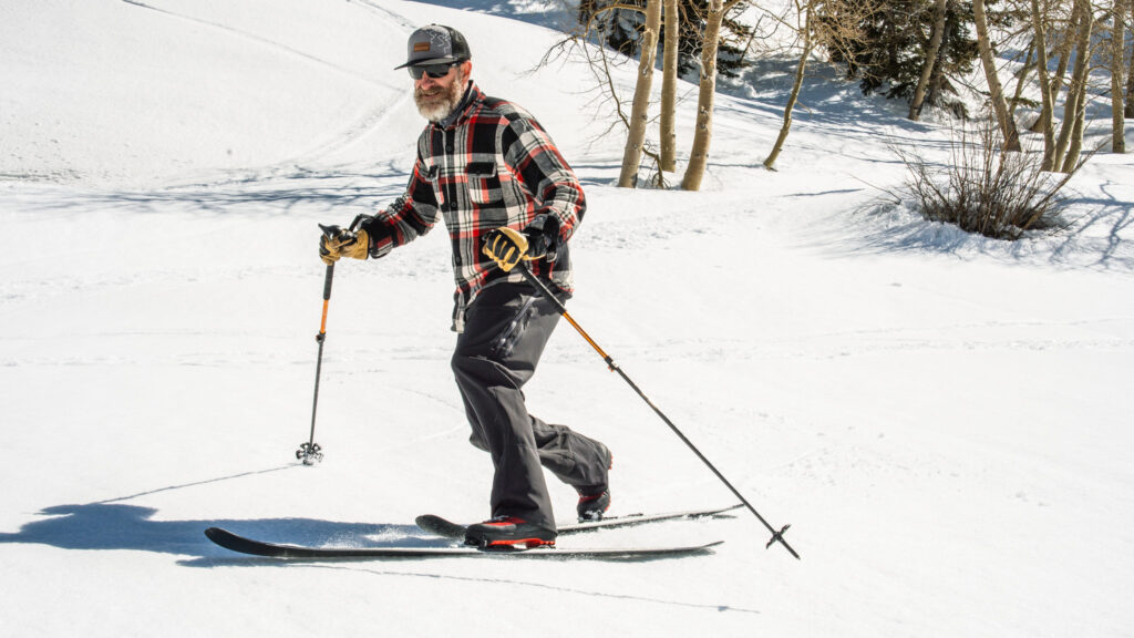 Making real telemark turns on a Rottefella Xplore binding and Endeavor BC skis.