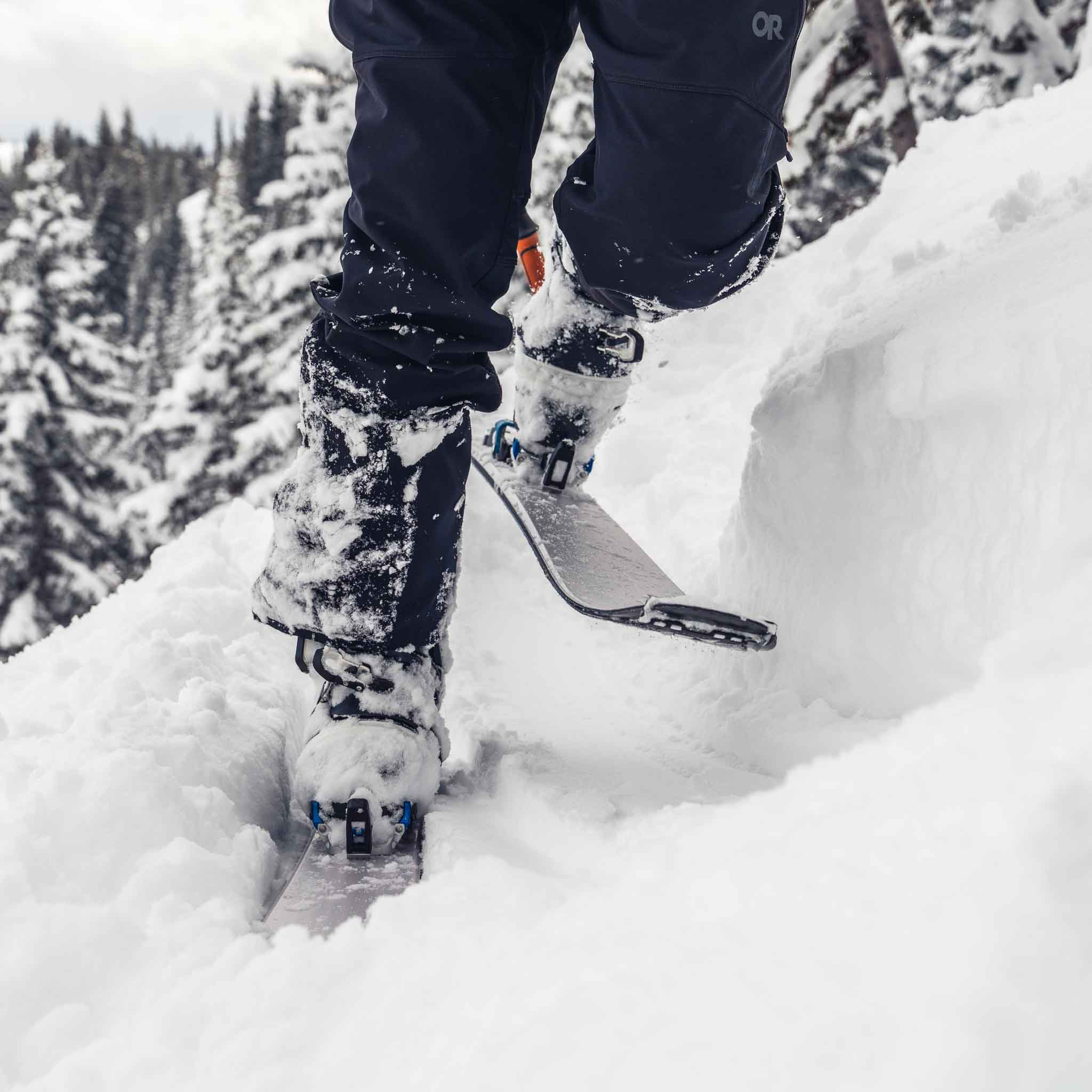 Voile Vector ACE skis tail detail with ACE construction